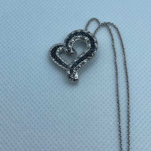 Blue and White Heart Diamond Pendant/Necklace Set - Picture 3 of 3